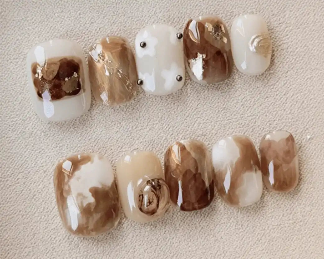 Caramel Torte Short Squoval Press-On Nails for Typing & Commute | MOONLEE