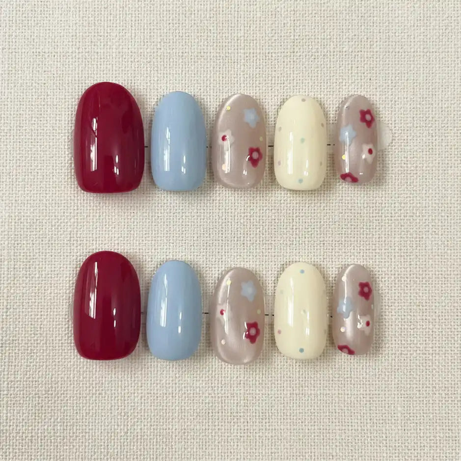 Berry Bloom Short Oval Press-On Nails for Typing & Commute | MOONLEE