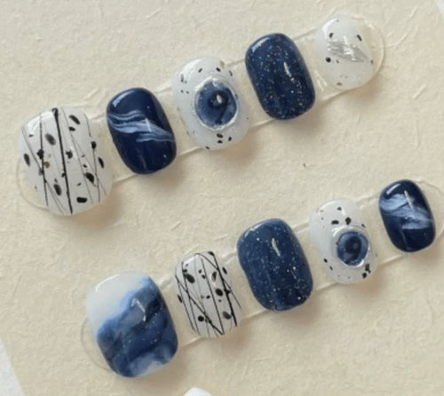 Blue Sugar Macaron Short Squoval Press-On Nails for Typing & Commute | MOONLEE